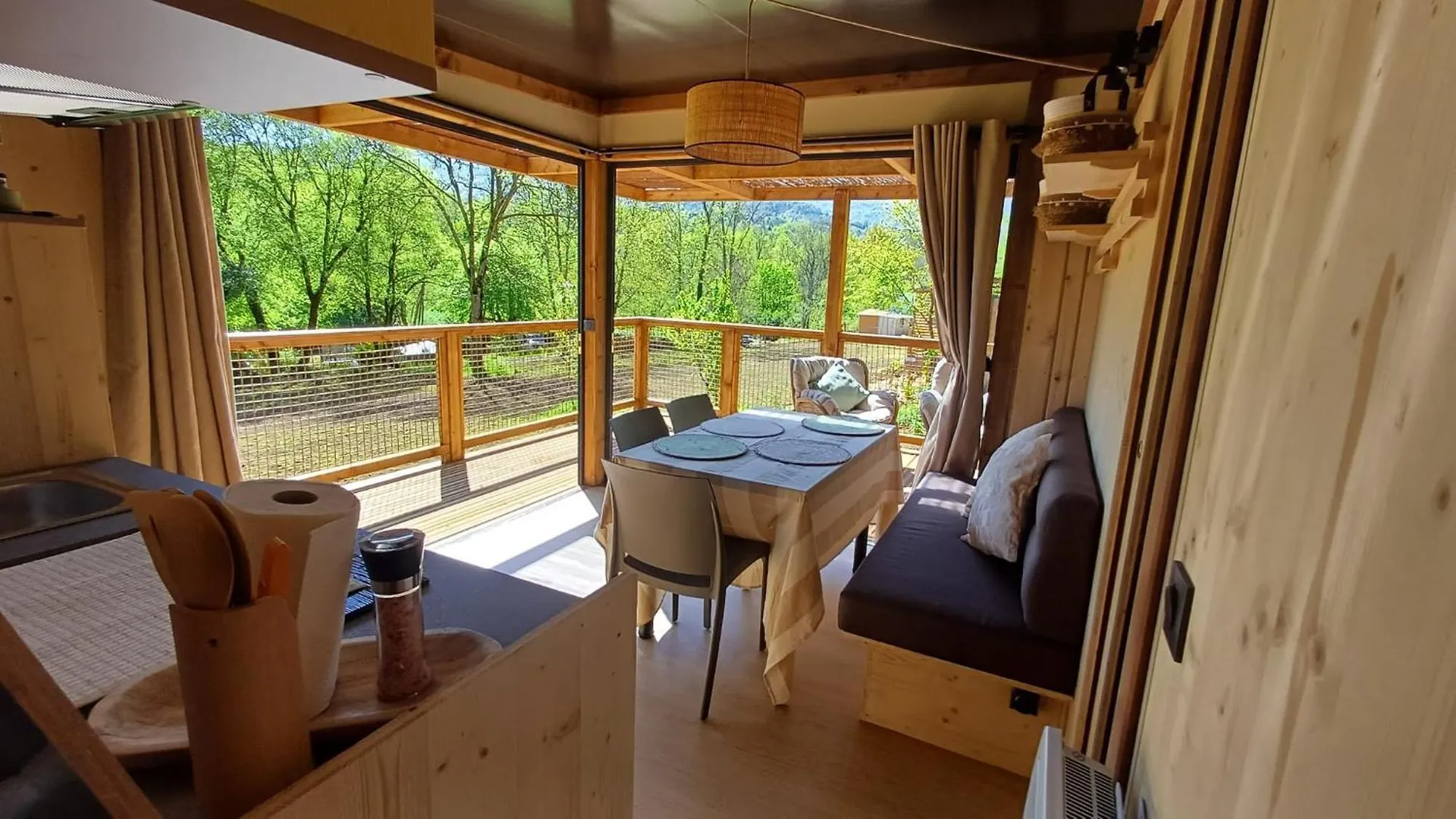 Camping Lodge Premium Pique Poque Aspet Frankrijk
